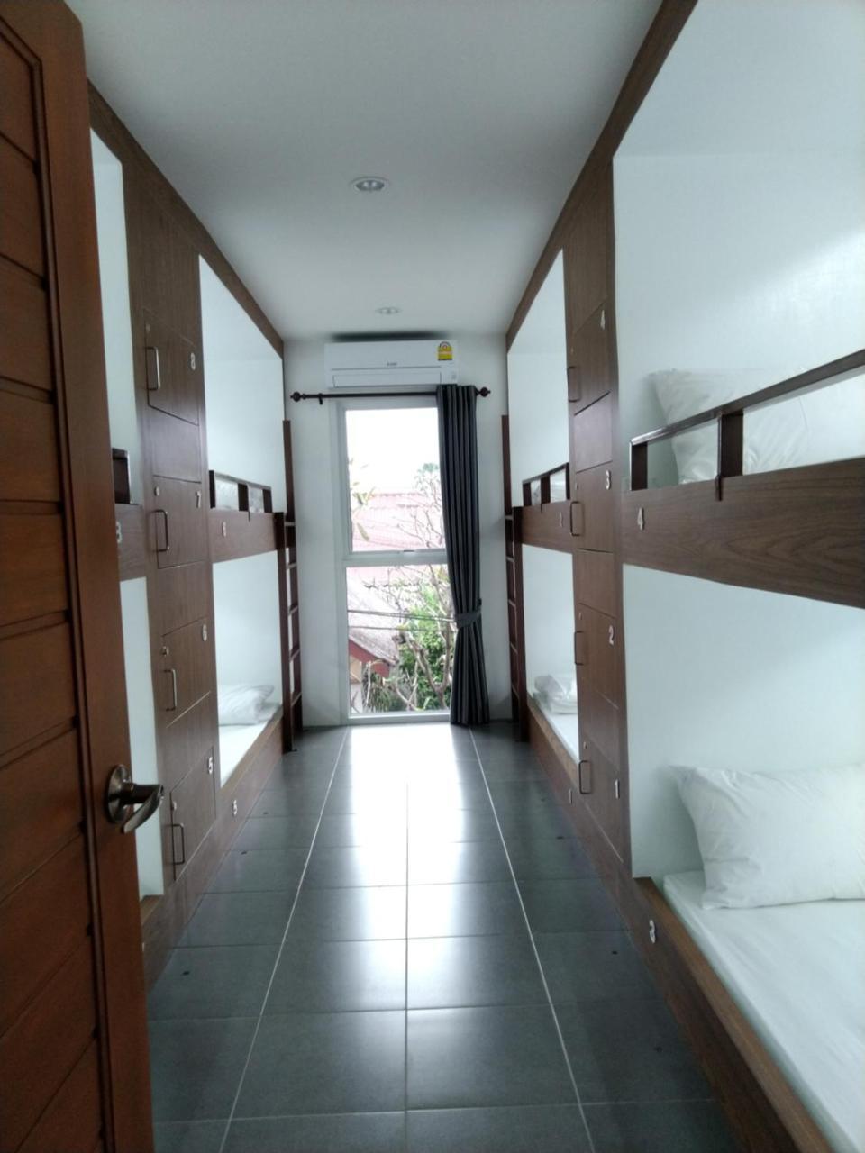 Wee Hostel Kanchanaburi Bagian luar foto