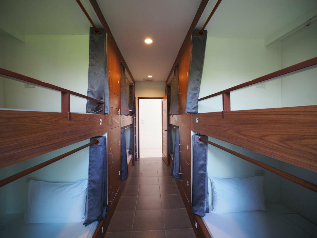 Wee Hostel Kanchanaburi Bagian luar foto