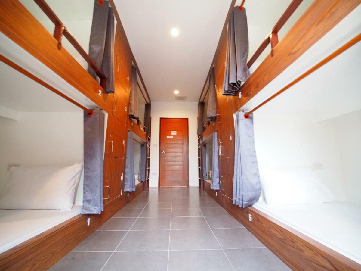 Wee Hostel Kanchanaburi Bagian luar foto