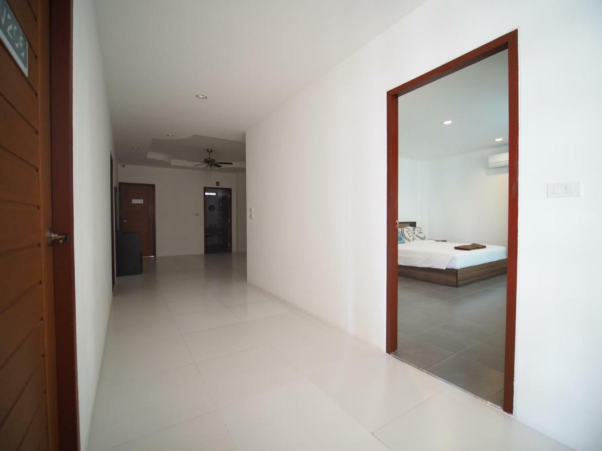 Wee Hostel Kanchanaburi Bagian luar foto