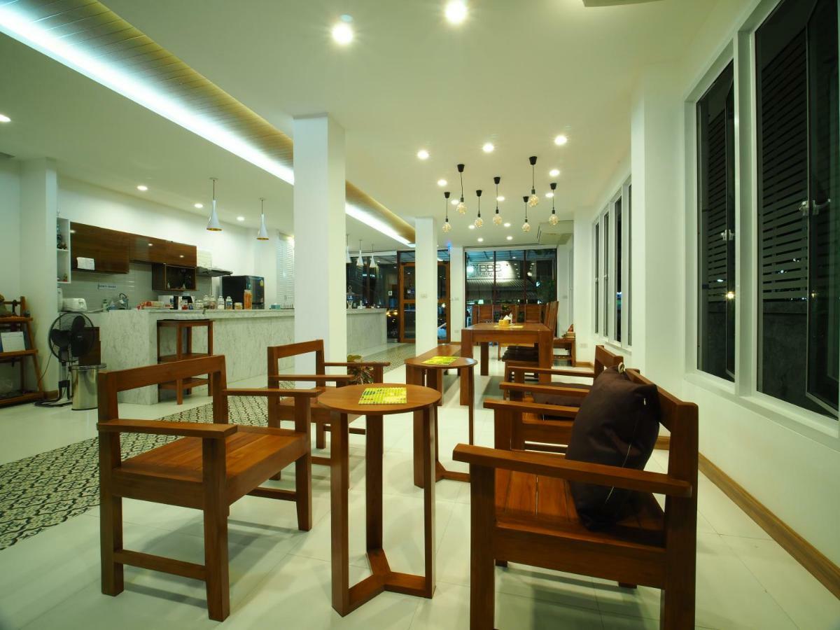 Wee Hostel Kanchanaburi Bagian luar foto